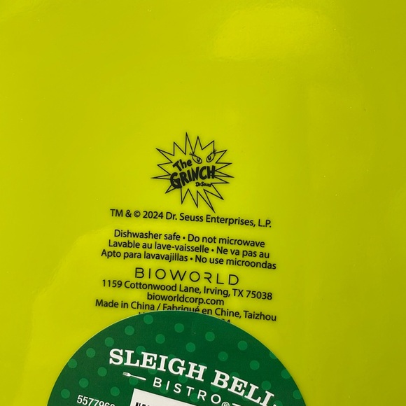 The Grinch Dr.‎ Seuss Green Melamine Serving Bowl Christmas Holiday Party Decor - Picture 2 of 5